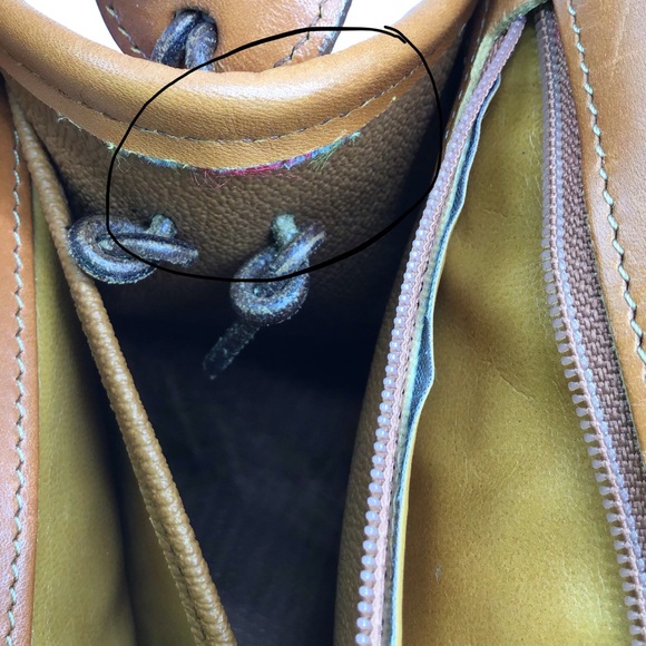 Dooney & Bourke Vintage Satchel With Strap - Picture 6 of 8